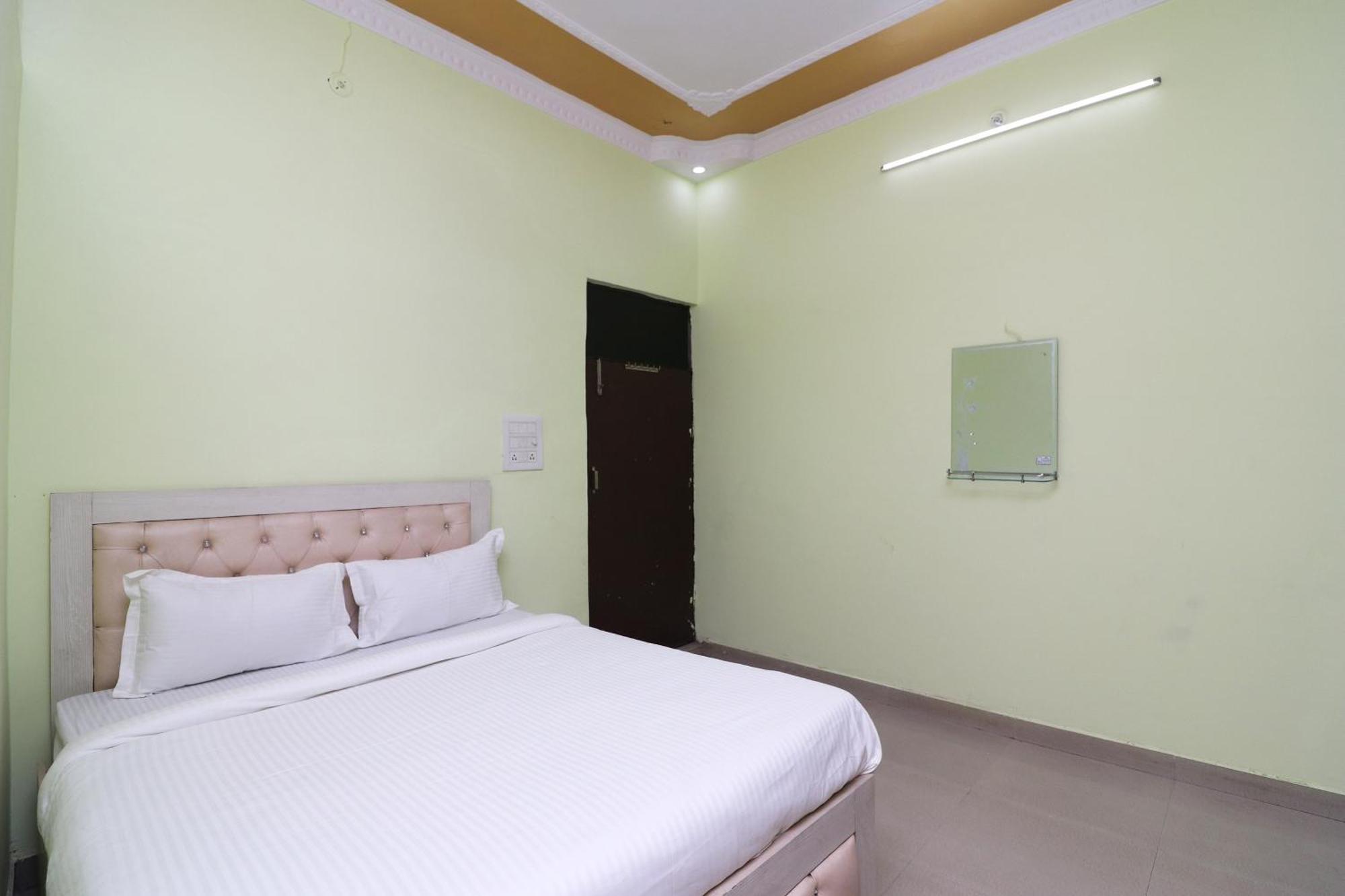 Hotel O Mulaqat Dadri Екстер'єр фото
