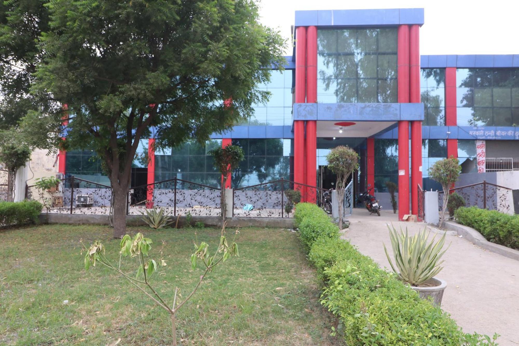 Hotel O Mulaqat Dadri Екстер'єр фото