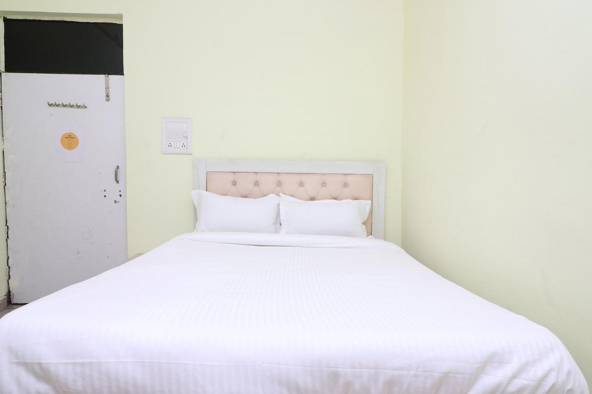 Hotel O Mulaqat Dadri Екстер'єр фото